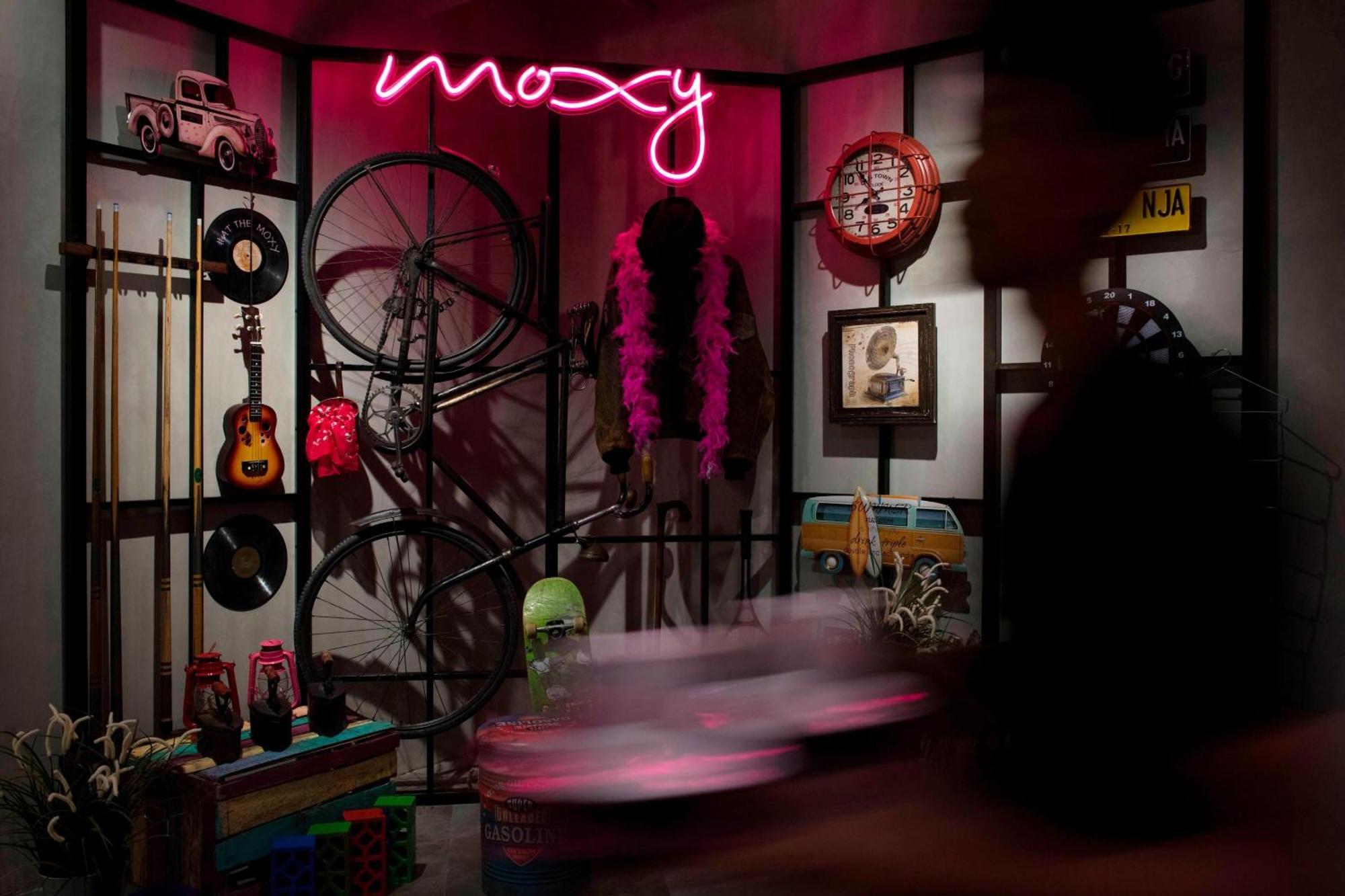 Moxy Bandung Hotel Eksteriør billede