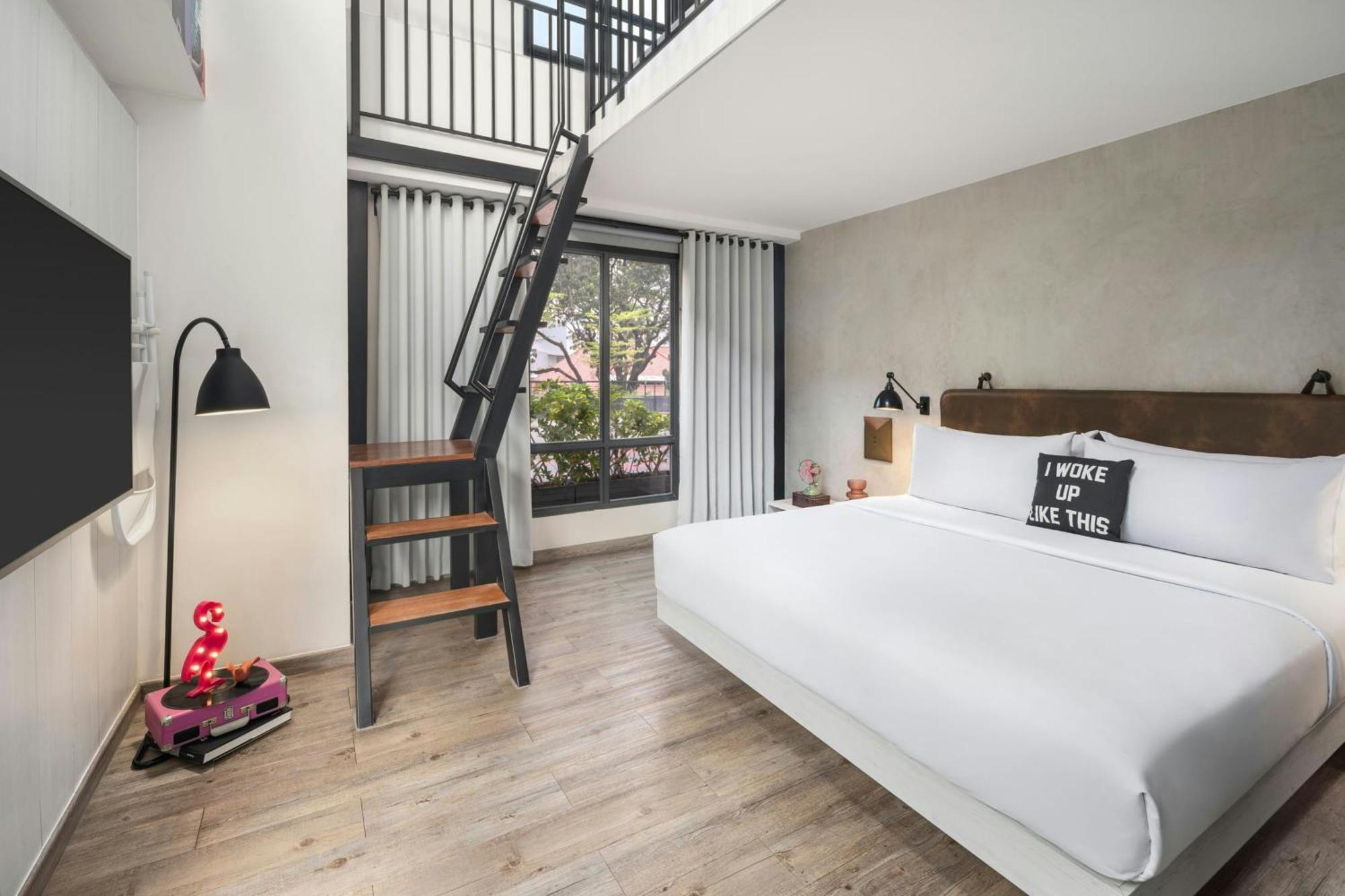 Moxy Bandung Hotel Eksteriør billede