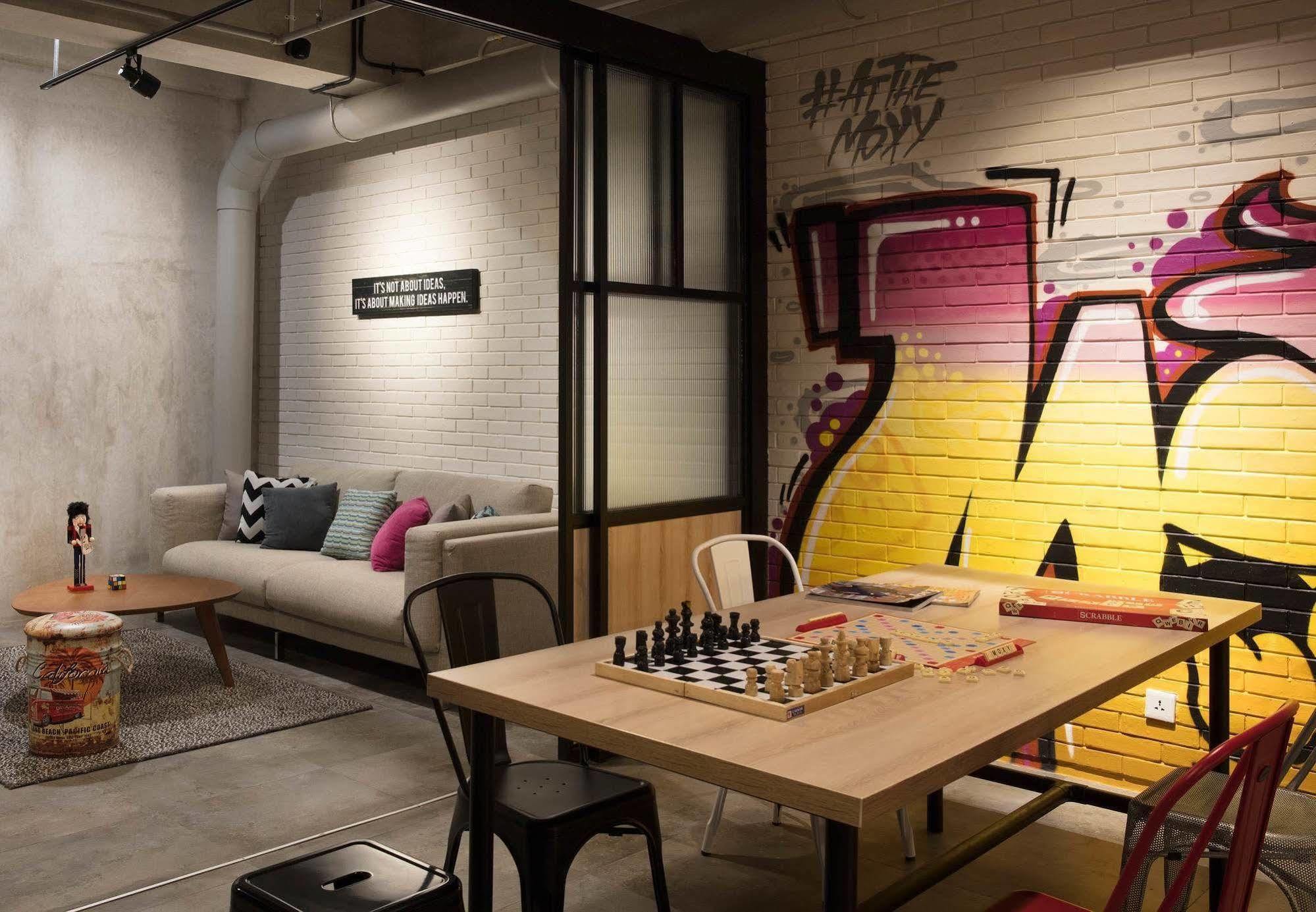 Moxy Bandung Hotel Eksteriør billede
